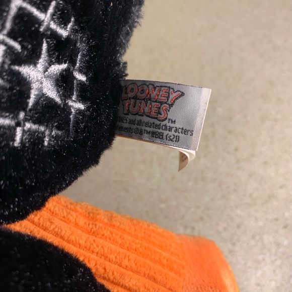 Scentsy Buddy Looney Tunes Daffy Duck Plush + Scent Pack - Picture 8 of 8